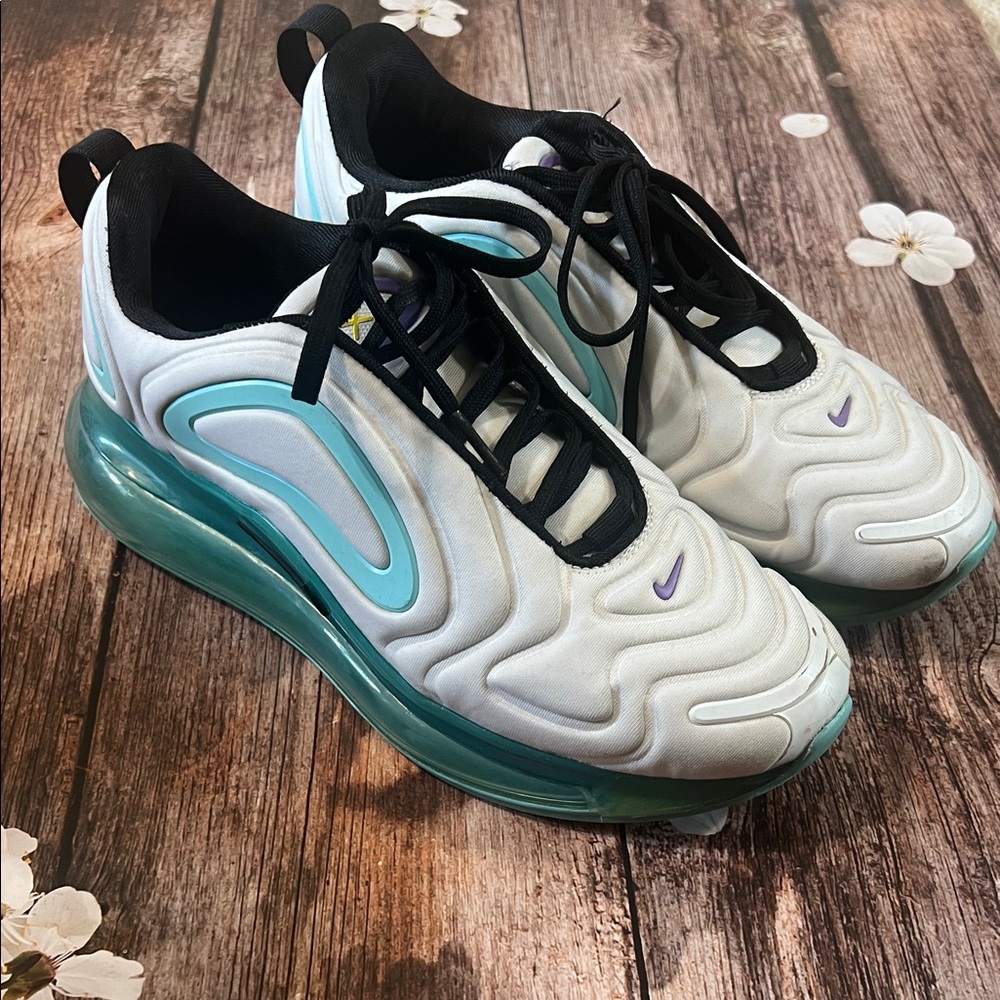 Women's nike White and Teal Sneakers